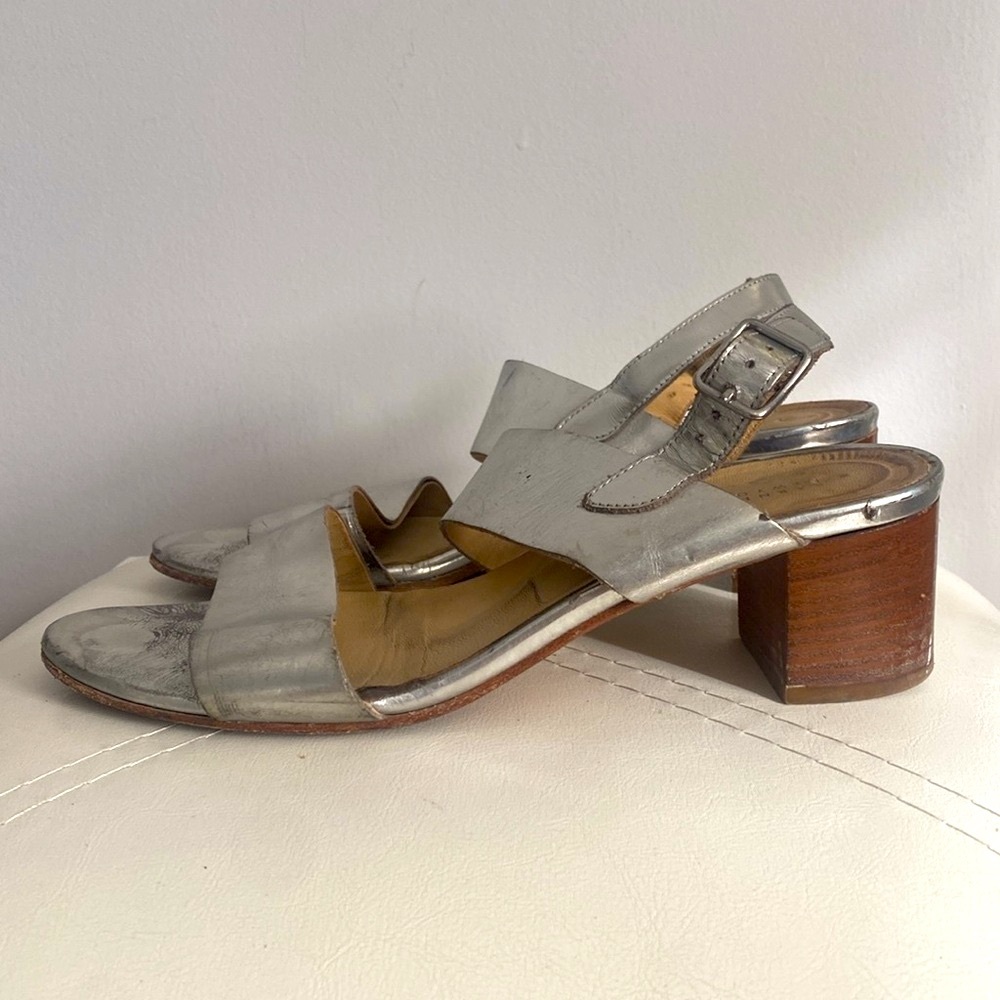 BARNEYS NEW YORK DOUBLE BAND SANDALS